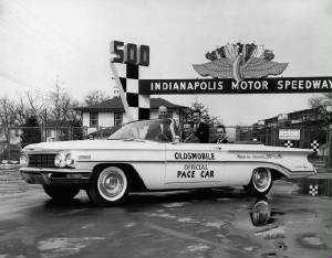 1960olds98pacecar.jpg