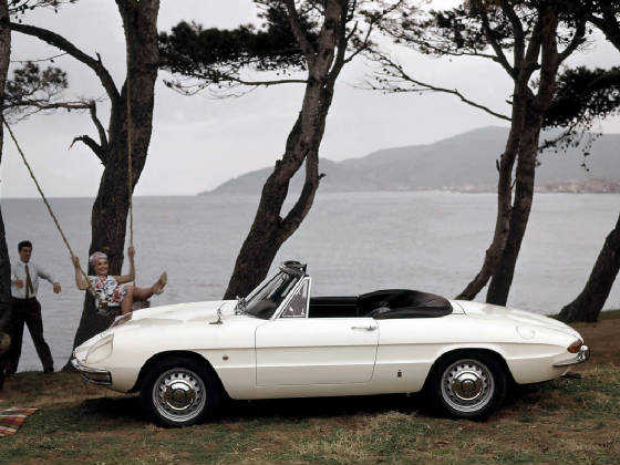 ALFA_ROMEO/1966alfaromeoduetto.jpg