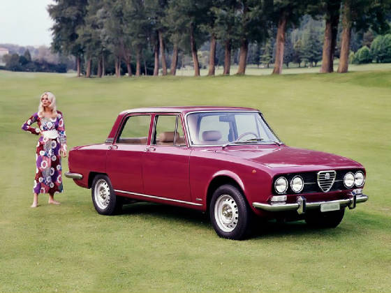 ALFA_ROMEO/alfa2000berlinared.jpg