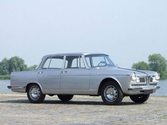 ALFA_ROMEO/alfa2600berlina.jpg