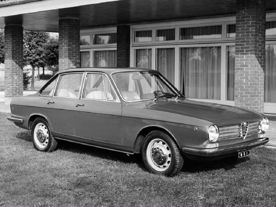 ALFA_ROMEO/alfa2600deluosi.jpg