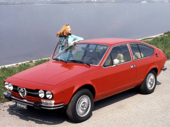 ALFA_ROMEO/alfaromeogtv2000.jpeg