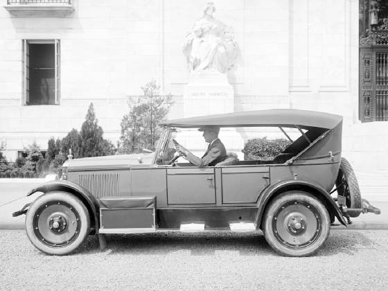 AUBURN/1922auburnmodel639phaeton.jpg