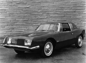 AVANTI/1964avantidarkfrtleft.jpg