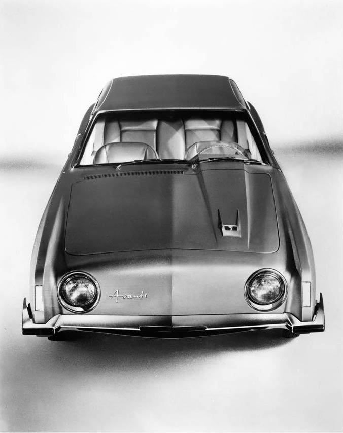 AVANTI/1963studeavantifront.jpg