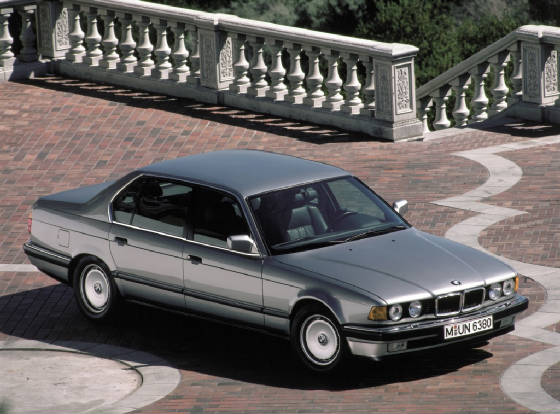 BMW/bmw750ilsilver.jpg