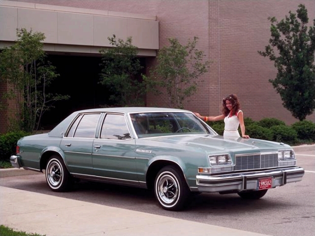 BUICK/1977bklesabre4dgreen.jpg