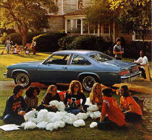 BUICK_APOLLO_SKYLARK/1977bkskyshatchbkblu.jpg