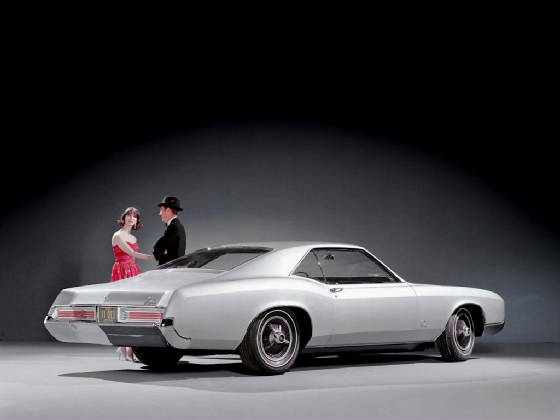 BUICK_RIVIERA/1966bkrivsilverrr.jpeg