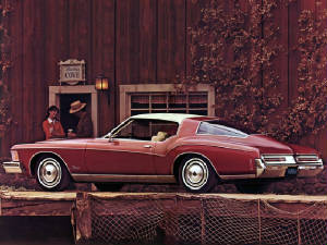 BUICK_RIVIERA/1973bkrivcranbry.jpeg