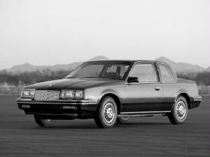 BUICK_SOMERSET/1985buicksomersetregalbnw.jpg