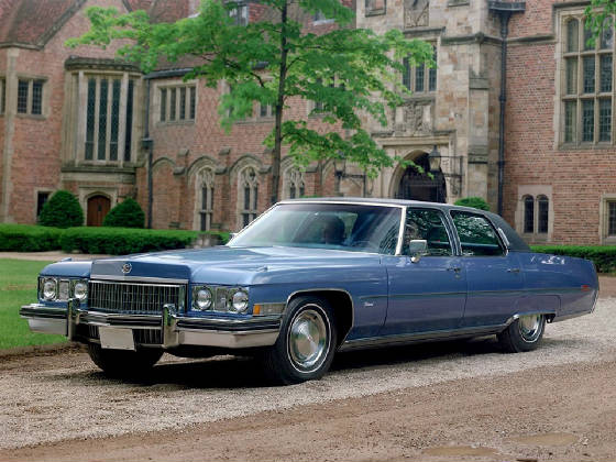 CADILLAC/1977coupedeville.jpg