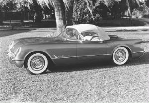 CHEV_CORVETTE/1955chevcorvettebnw.jpg