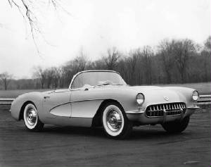 CHEV_CORVETTE/1956chervcorvetteconvbnwrfrt.jpg