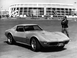 CHEV_CORVETTE/1971chevcorvettecpebnw.jpg