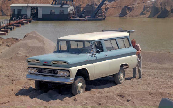 CHEV_SUBURBAN/1967chevroletsuburban.jpg