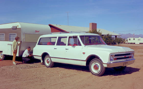 CHEV_SUBURBAN/1967chevroletsuburban.jpg