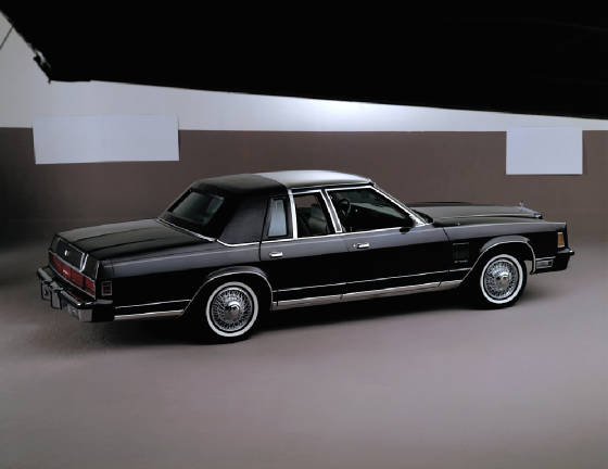 CHRYSLER/1979chrysnewport.jpg