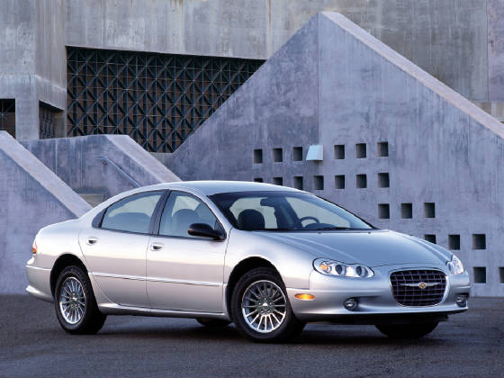 CHRYSLER/2002chryslerconcorderear.jpg