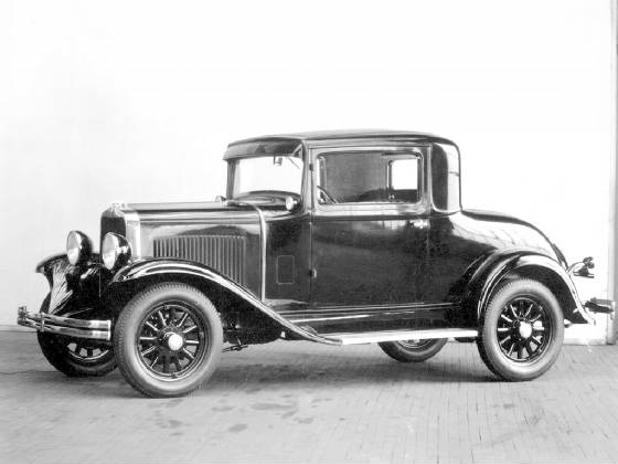 DODGE_FULL_SIZE/1933dodgedpsedann.jpg