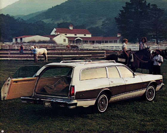 DODGE_FULL_SIZE/1977monacocrestwood.jpg