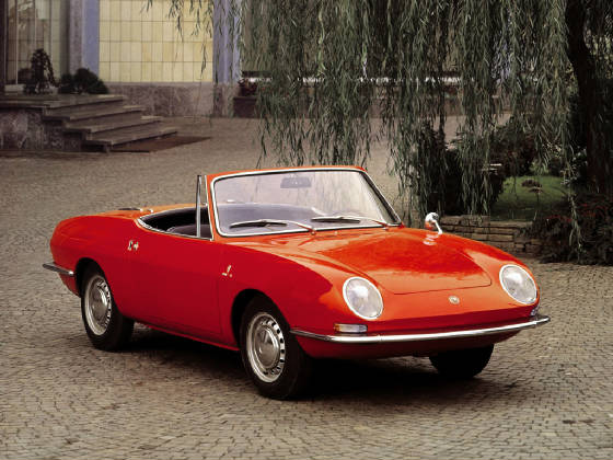 FIAT/fiat850spiderred.jpg