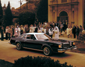 FORD_LTD_II/1977fordltdii2drblk.jpg