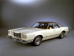 FORD_LTD_II/1977fordltdiibro4drcrm.jpeg