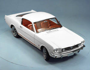 FORD_MUSTANG/1966fordmustfbwhte.jpg