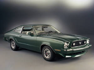 FORD_MUSTANG/1977hatchgreen.jpeg