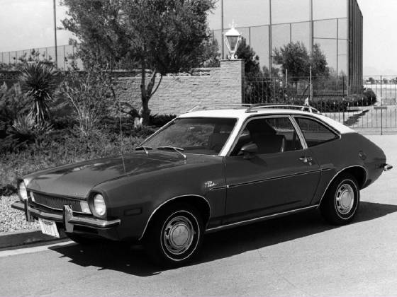 FORD_PINTO/1971fordpintobnw.jpeg