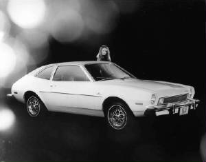 FORD_PINTO/1974fordpintobnw.jpg