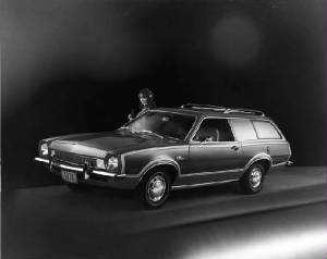 FORD_PINTO/1974fordpintsquirebnw.jpg