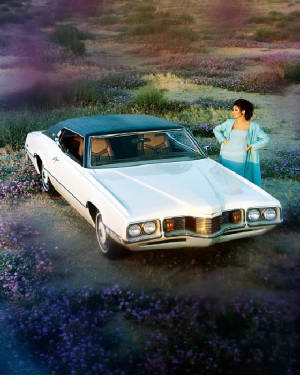 FORD_THUNDERBIRD/1970fordtbirdlandwhtefr.jpg