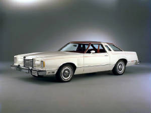 FORD_THUNDERBIRD/1977fordtbirdwhitemrn.jpeg