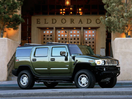 HUMMER/hummerh2three.jpg