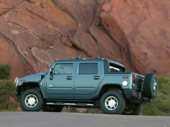 HUMMER/hummerh2three.jpg
