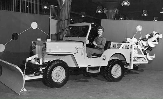 JEEPV_1940_1959/jeepstercommando.jpeg