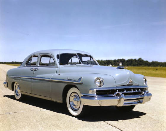 LINCOLN/1951lincolncosmosedan.jpg