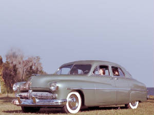 MERCURY/1949merc8sptsdngrn.jpeg