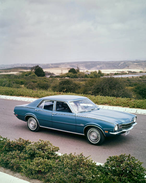 MERCURY_COMET/1971comet4drblue.jpg