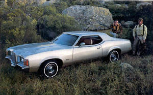 MERCURY_COUGAR/1972merccougsilv.jpg