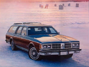 OLDSMOBILE_CUSTOM_CRUISER/1986custcrsrfrt.jpeg