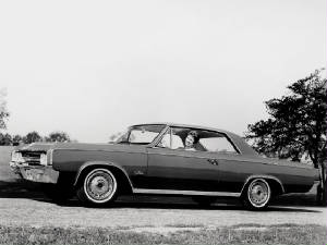 OLDSMOBILE_CUTLASS/1964oldscuthtpcpebnw.jpeg