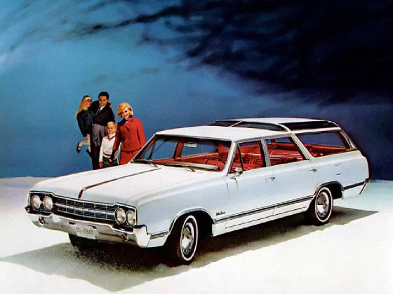 OLDSMOBILE_CUTLASS/1965vistacruiserwte.jpeg