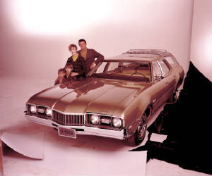 OLDSMOBILE_CUTLASS/1968vistacrsrgodl.jpg