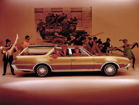 OLDSMOBILE_CUTLASS/1968vistacrsrgoldd.jpg