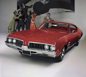 OLDSMOBILE_CUTLASS/1969oldscutsred.jpg