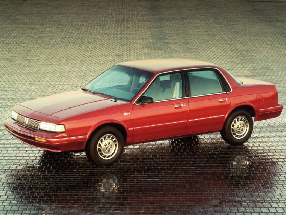 OLDSMOBILE_CUTLASS/198996oldscieraslred.jpeg