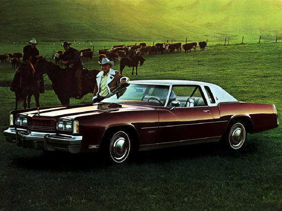 OLDSMOBILE_TORONADO/1975oldstoromaroon.jpeg